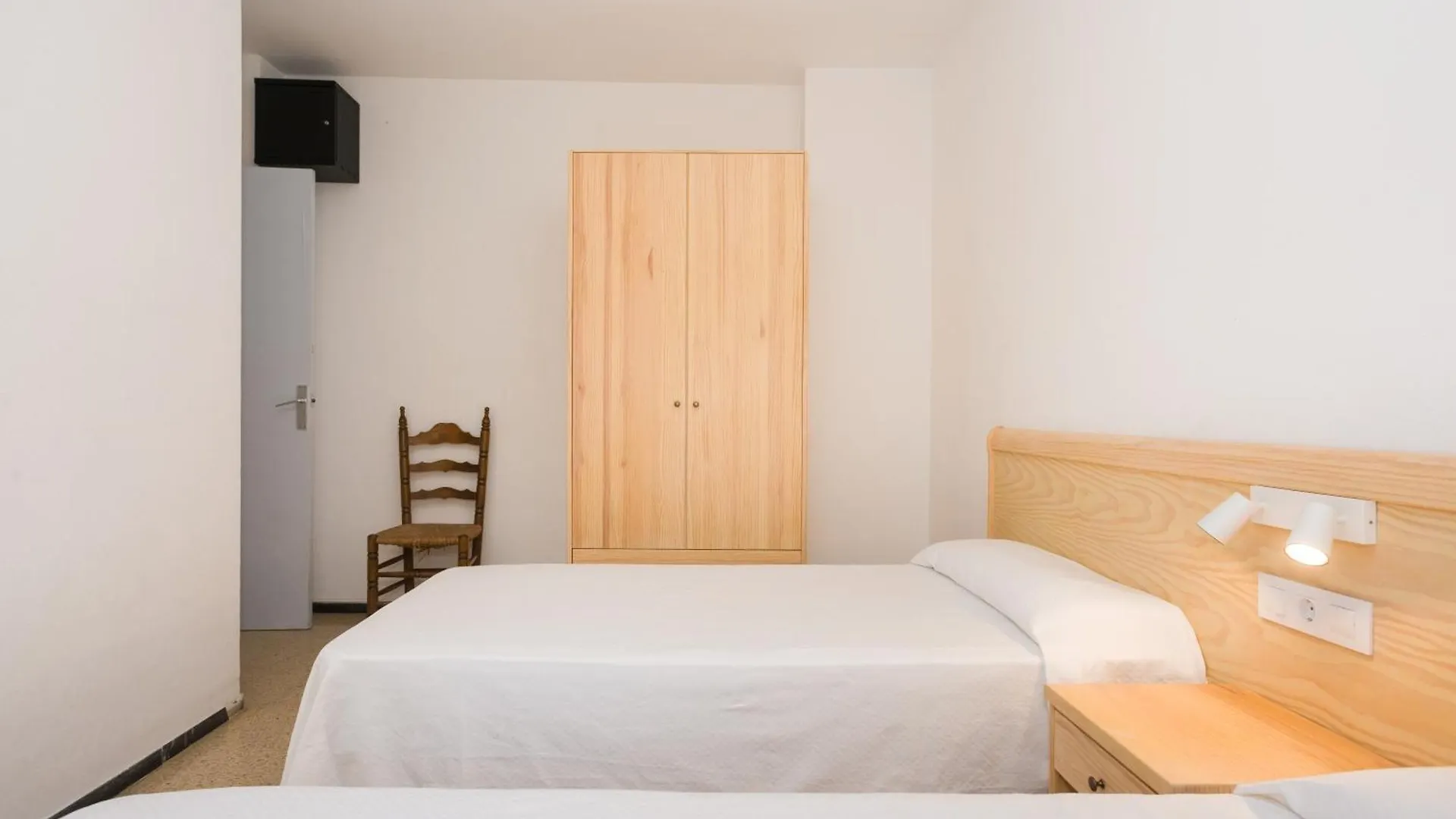 Apartamentos Blanes-Condal Costa Brava בלאנס