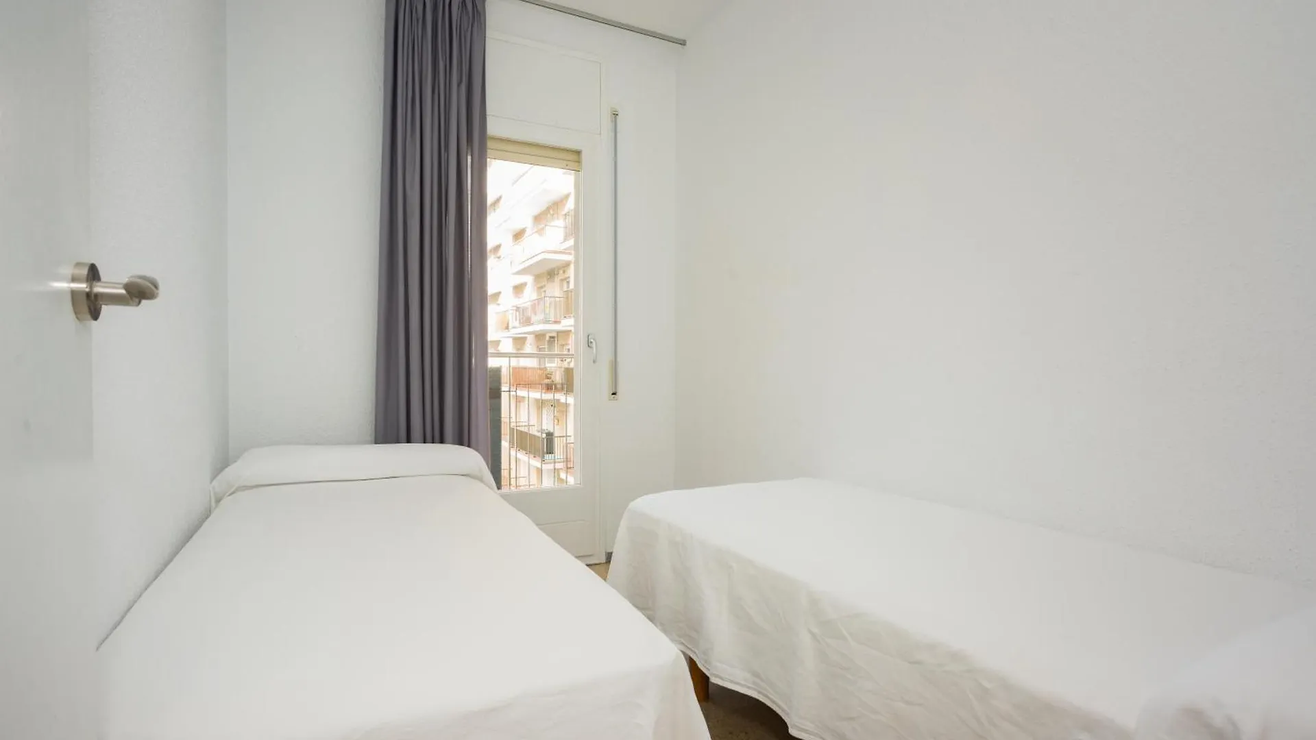 Apartamentos Blanes-Condal Costa Brava 0*, בלאנס