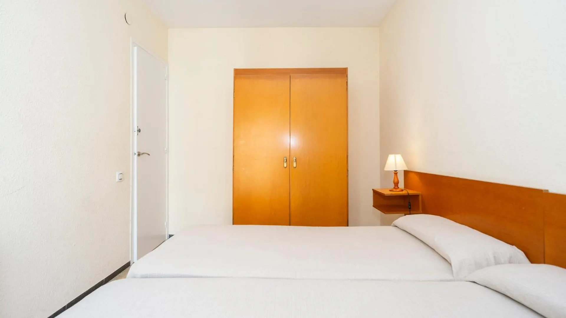 דירה Apartamentos Blanes-Condal Costa Brava ספרד