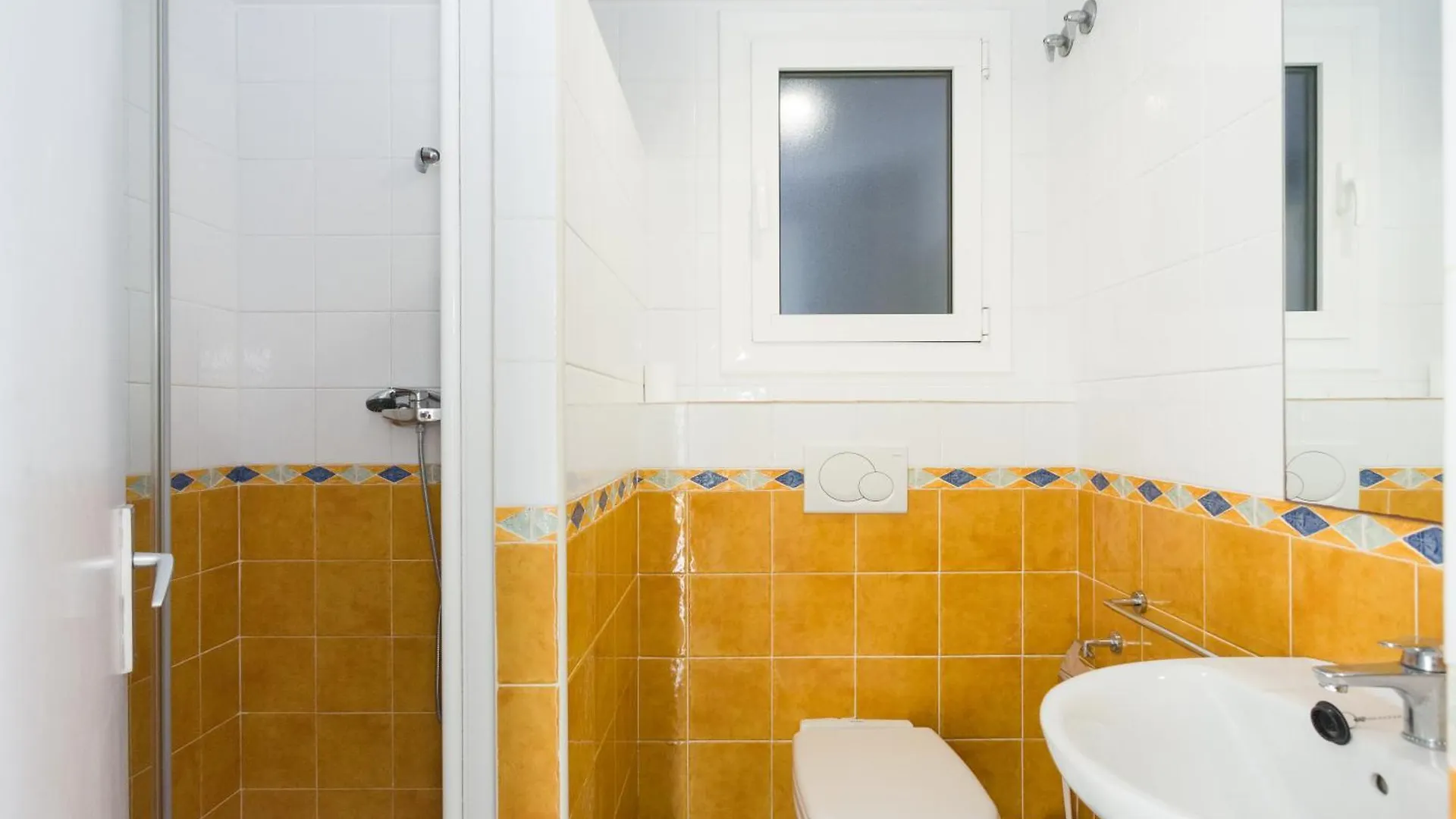 דירה Apartamentos Blanes-Condal Costa Brava ספרד